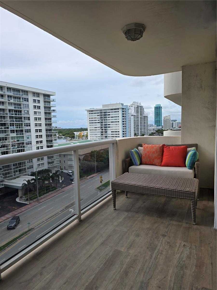 Small Image of Miami Beach Number 12