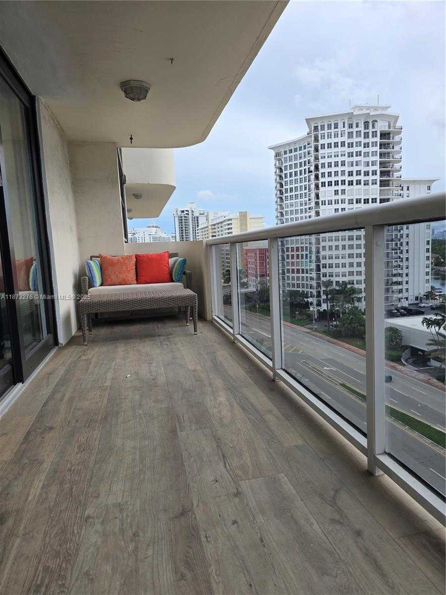 Small Image of Miami Beach Number 13