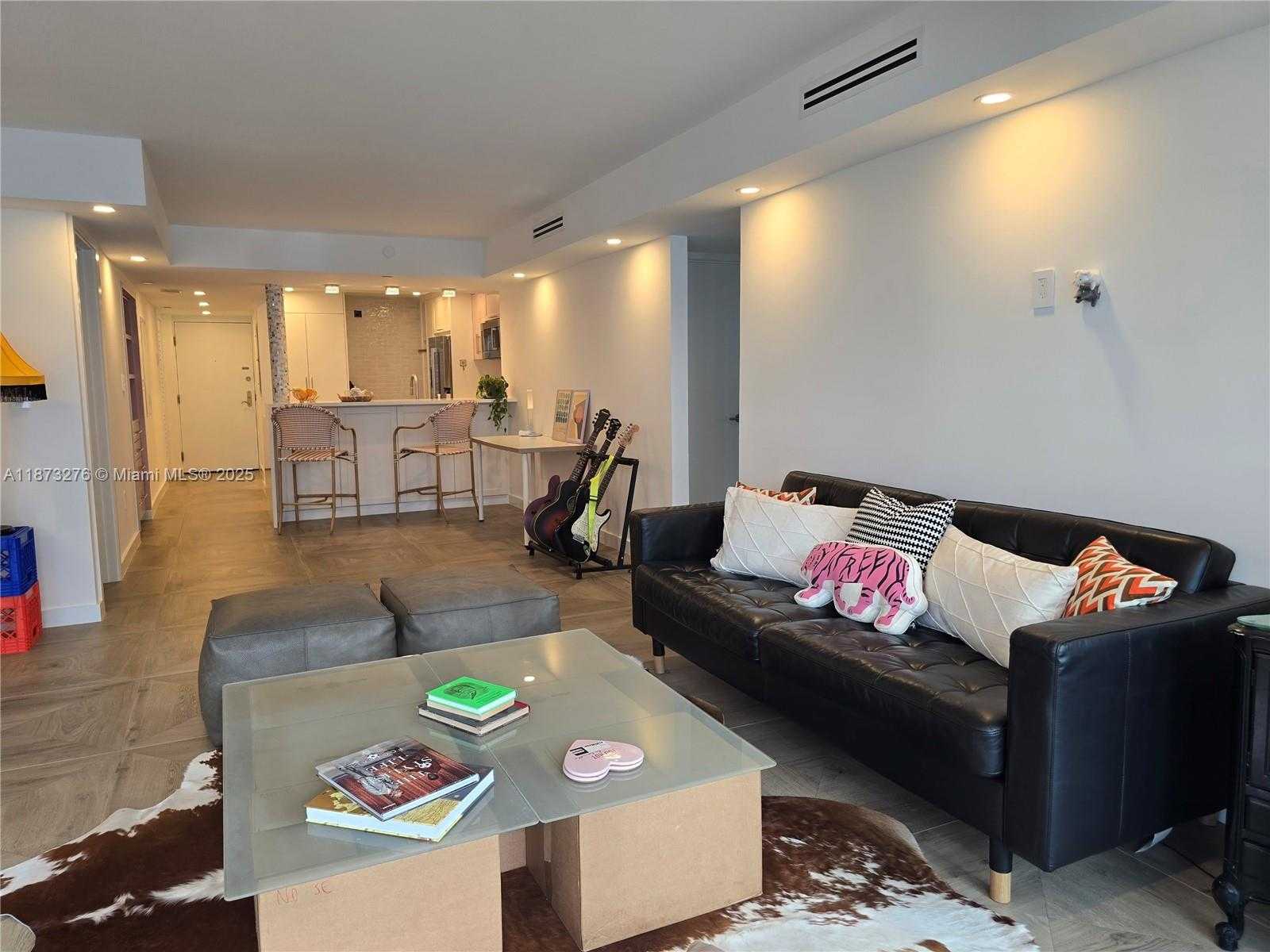 Small Image of Miami Beach Number 6