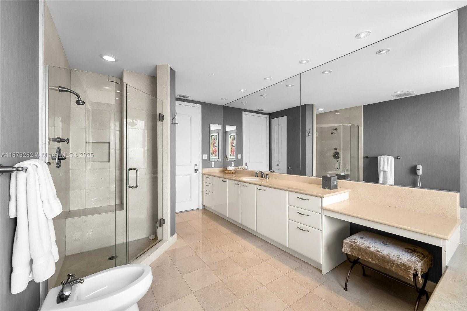 Small Image of 20155 NORTH EAST 38TH CT #2002, Aventura Number 16