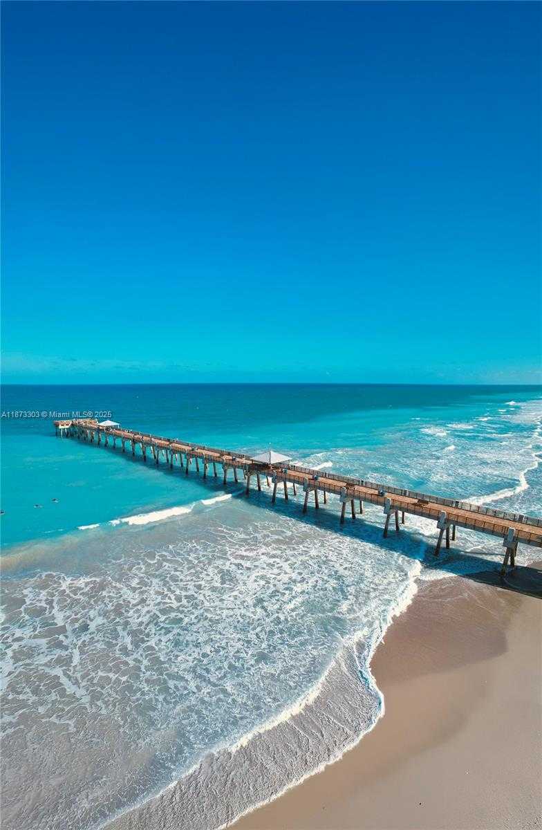 Small Image of 1011 US HIGHWAY ONE #D406, Juno Beach Number 29