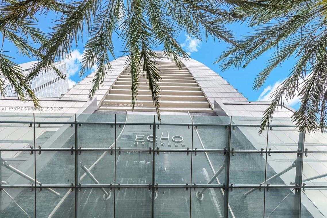 Small Image of 1451 BRICKELL AVE #2706, Miami Number 2
