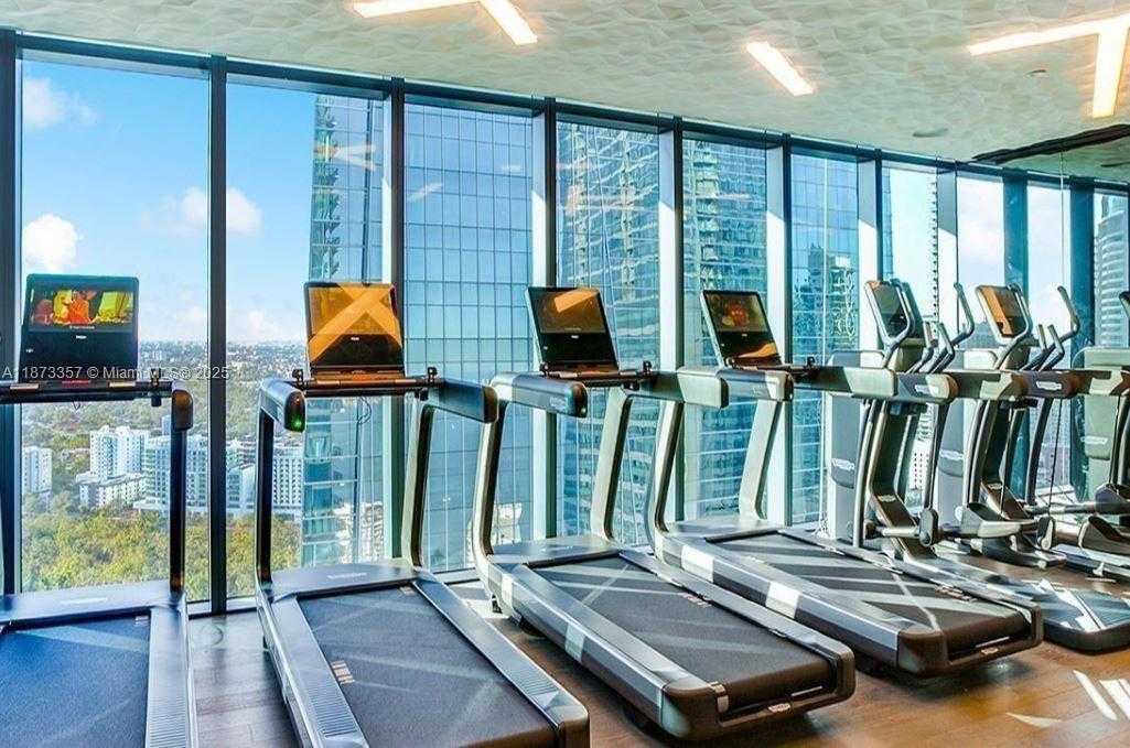Small Image of 1451 BRICKELL AVE #2706, Miami Number 25