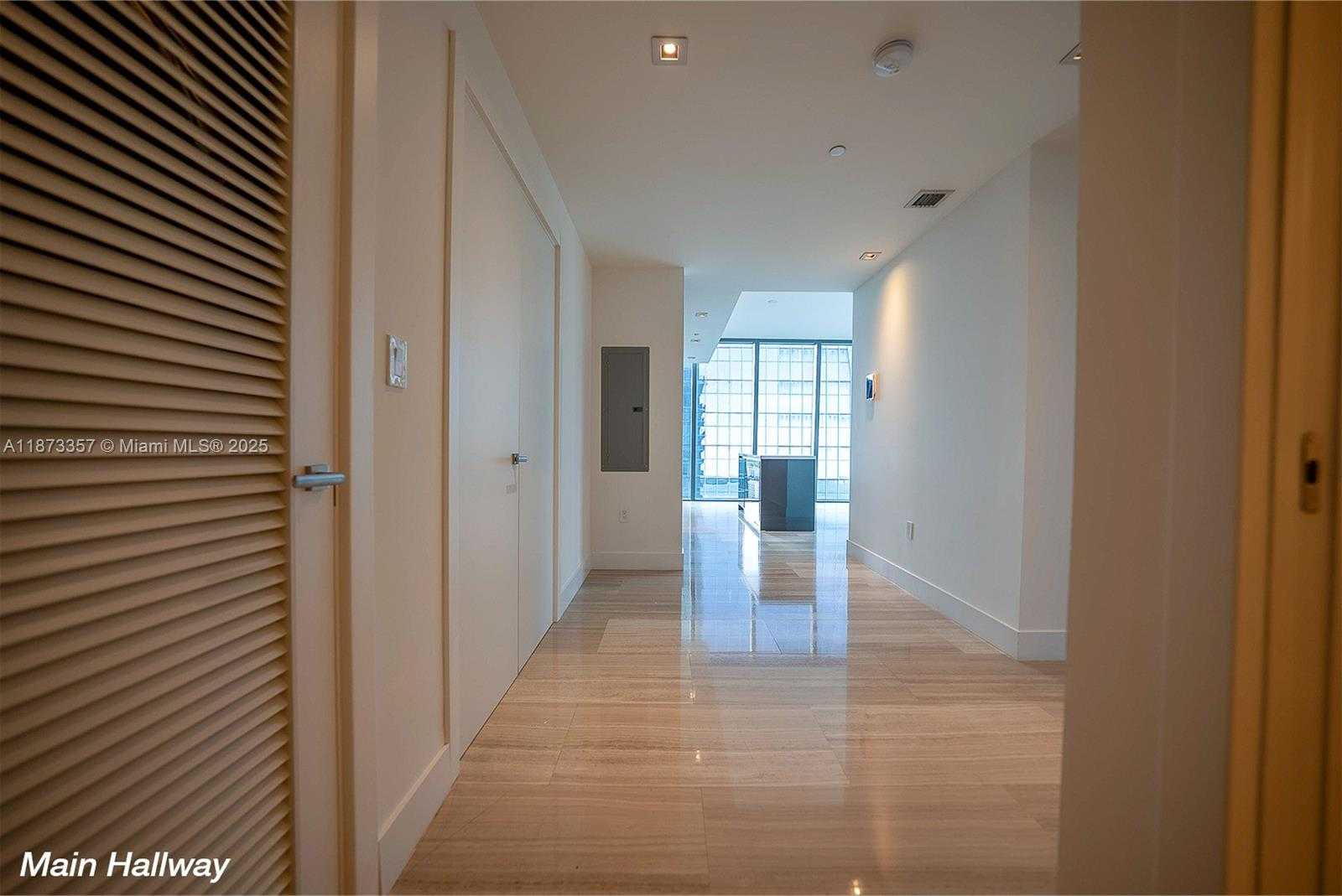 Small Image of 1451 BRICKELL AVE #2706, Miami Number 4