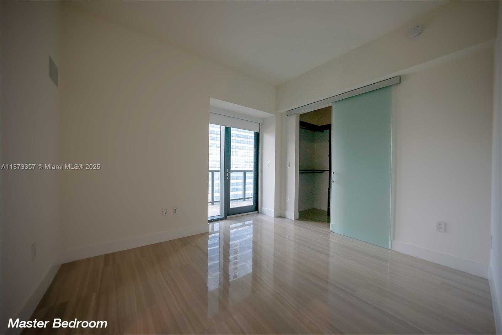 Small Image of 1451 BRICKELL AVE #2706, Miami Number 8
