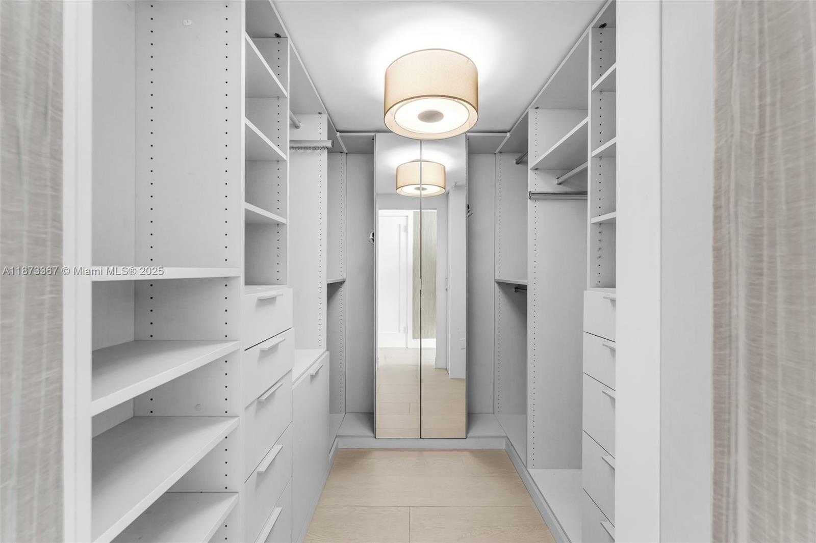 Small Image of 10 VENETIAN WAY #1903, Miami Beach Number 18