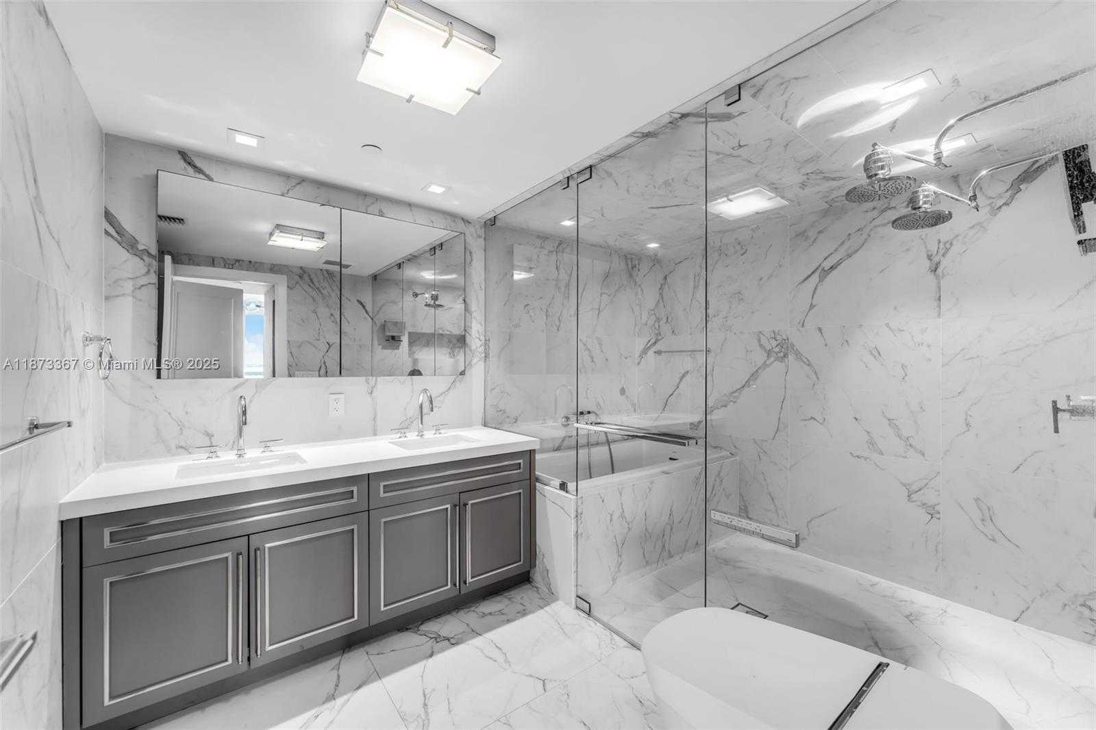 Small Image of 10 VENETIAN WAY #1903, Miami Beach Number 19