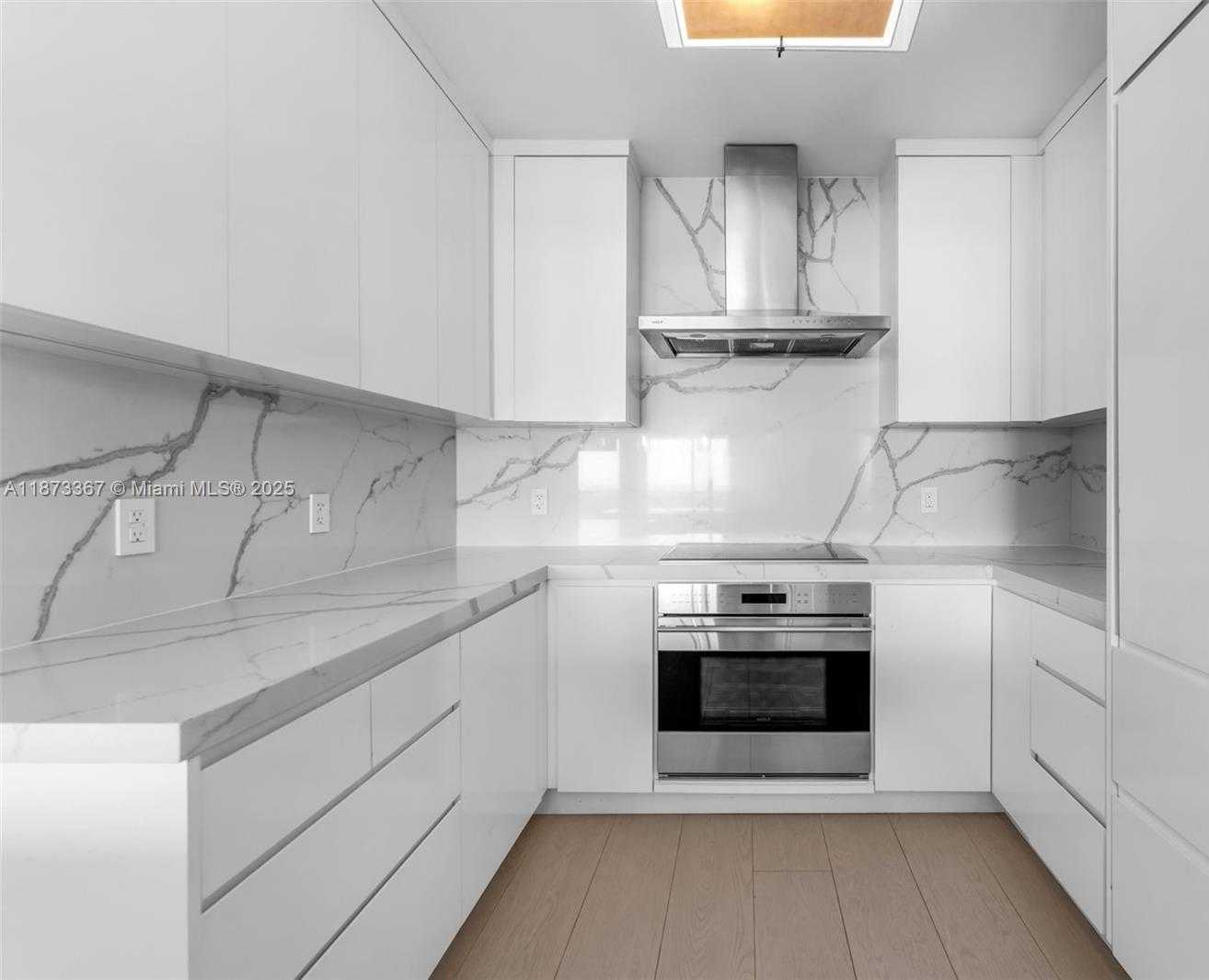 Small Image of 10 VENETIAN WAY #1903, Miami Beach Number 8