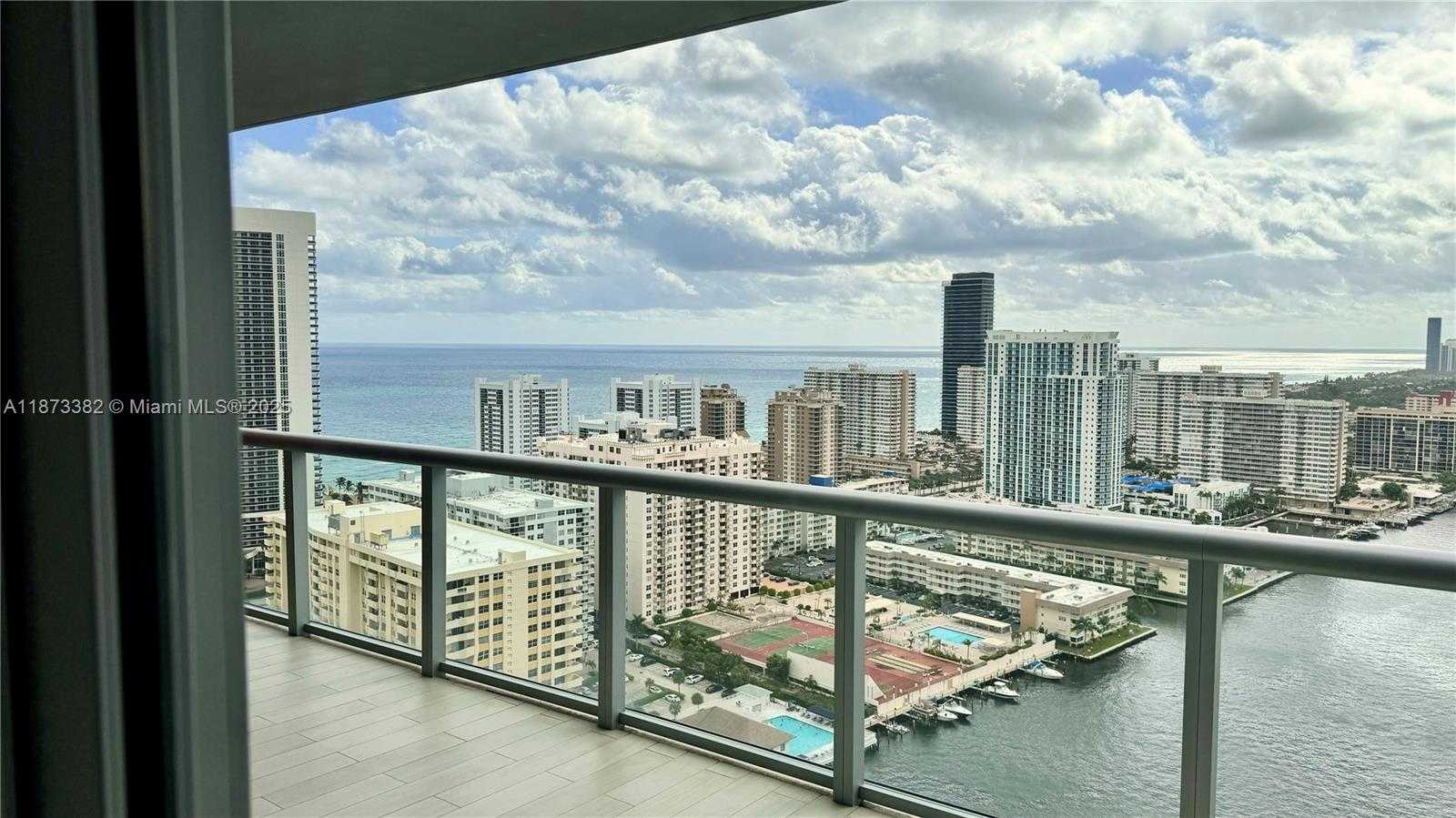 Small Image of 2600 Hallandale Beach Blvd, Hallandale Beach, FL 33009, USA Number 16