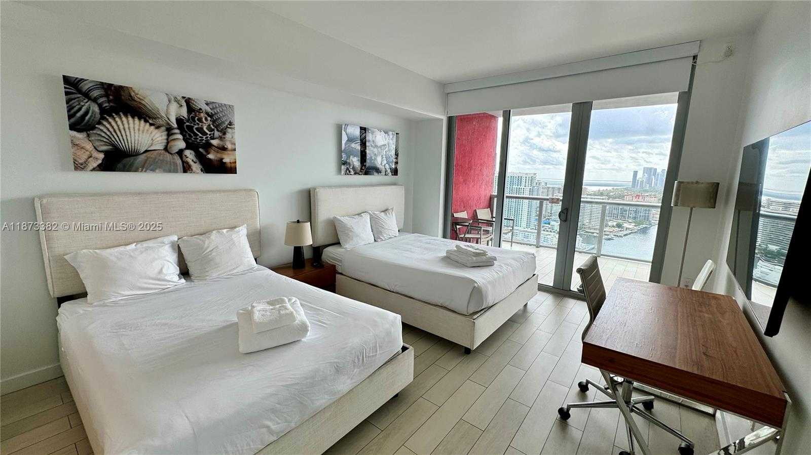 Small Image of 2600 Hallandale Beach Blvd, Hallandale Beach, FL 33009, USA Number 19