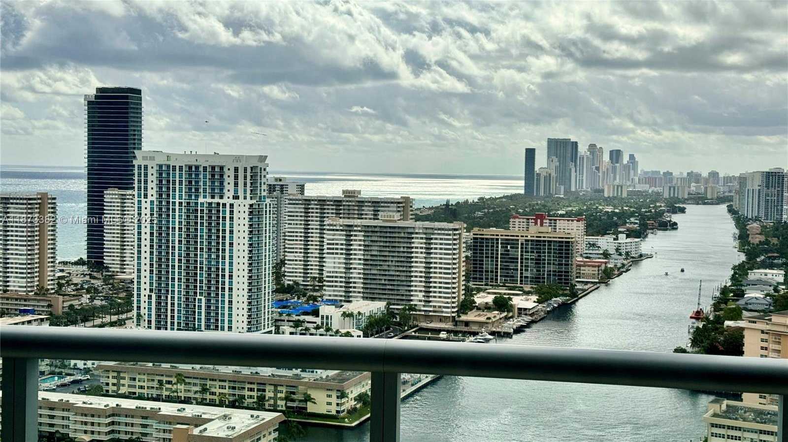 Small Image of 2600 Hallandale Beach Blvd, Hallandale Beach, FL 33009, USA Number 2