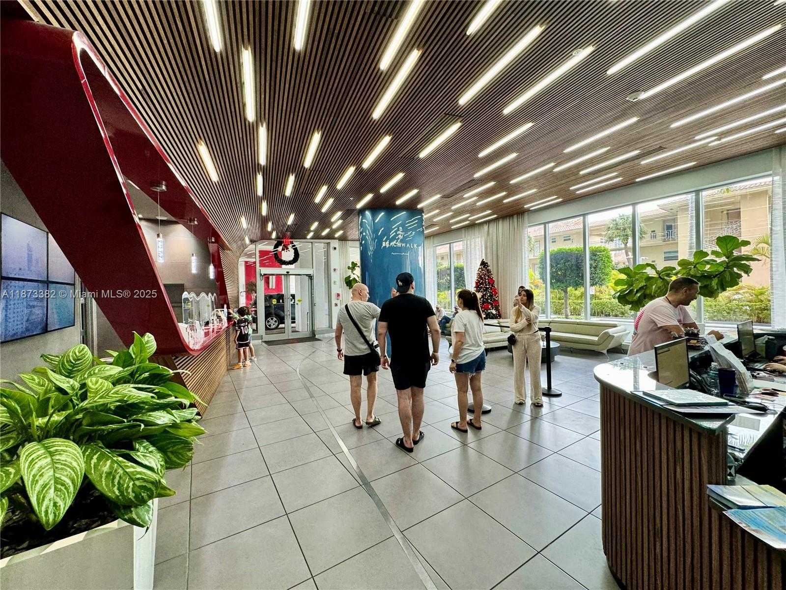 Small Image of 2600 Hallandale Beach Blvd, Hallandale Beach, FL 33009, USA Number 22