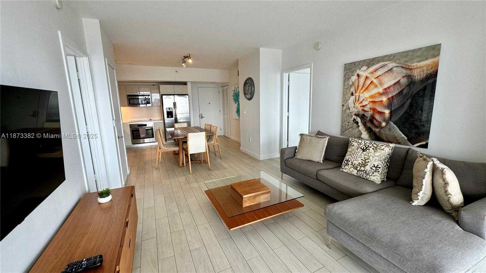 Small Image of 2600 Hallandale Beach Blvd, Hallandale Beach, FL 33009, USA Number 4
