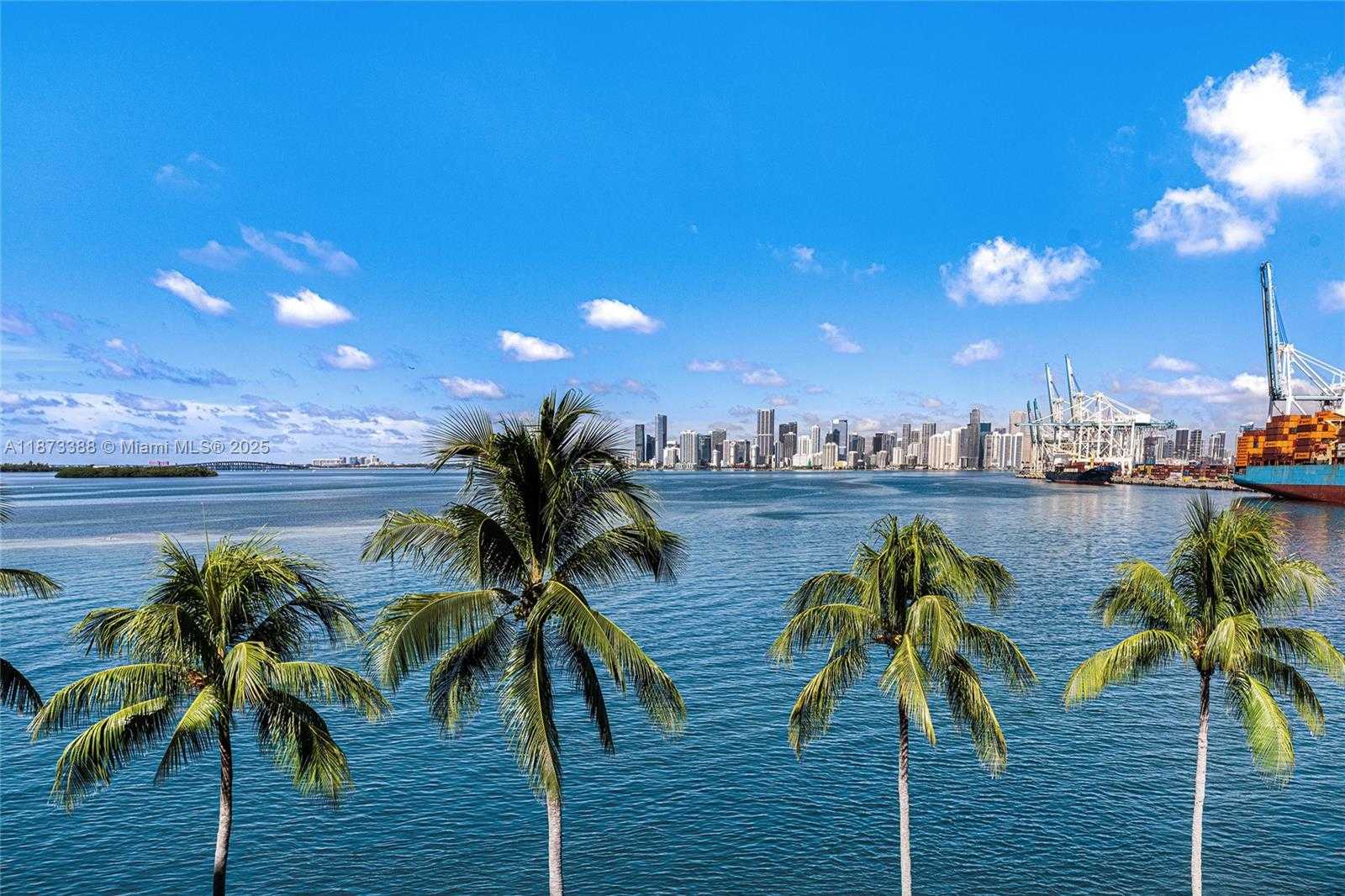 Small Image of 5344 FISHER ISLAND DR #5344, Miami Number 10