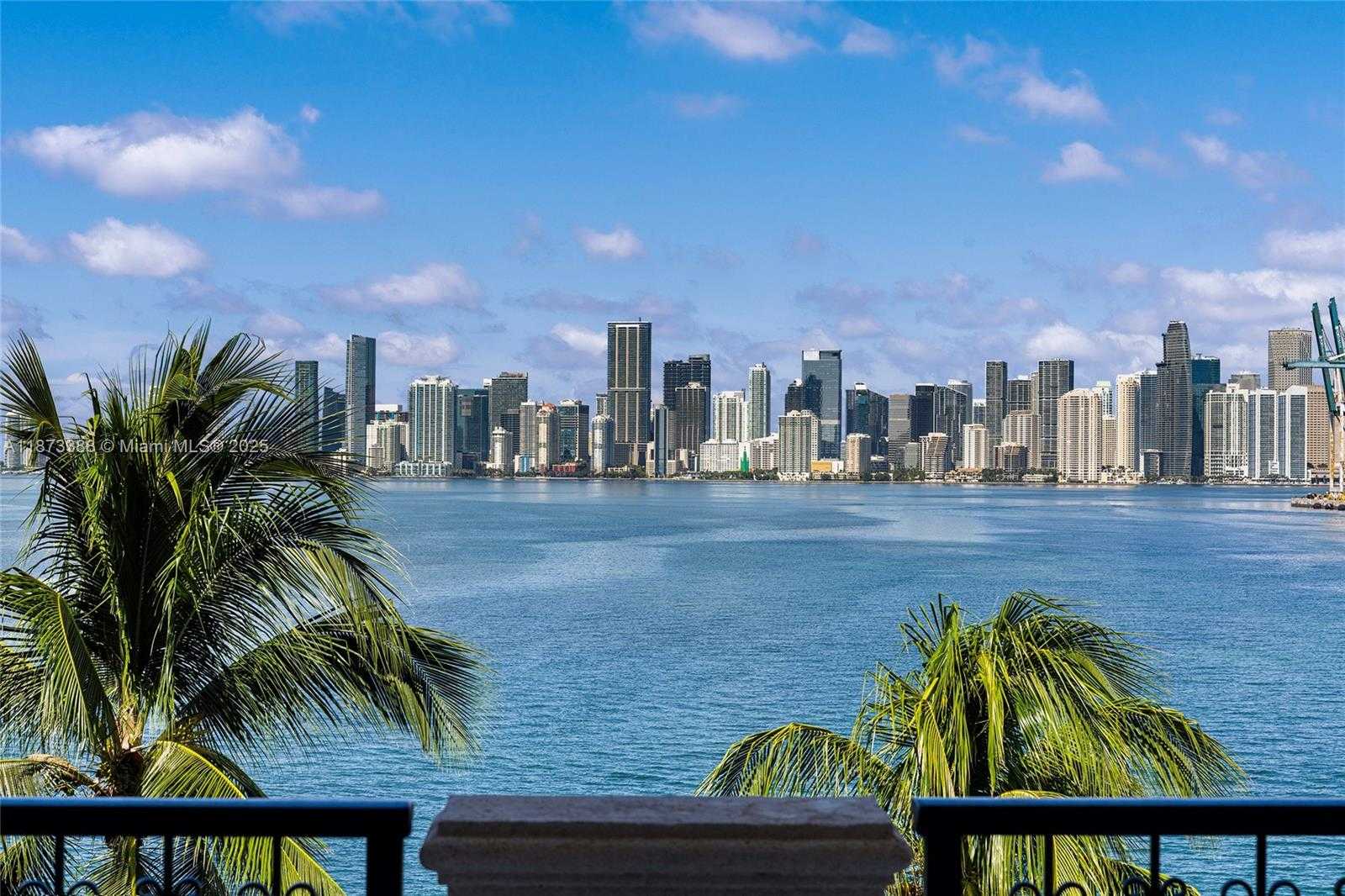 Small Image of 5344 FISHER ISLAND DR #5344, Miami Number 20