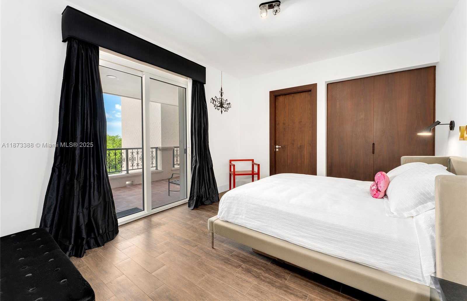 Small Image of 5344 FISHER ISLAND DR #5344, Miami Number 28