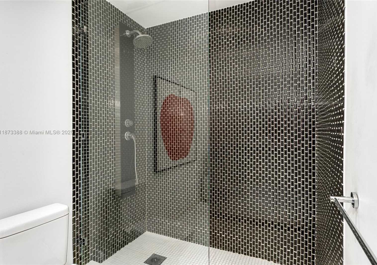 Small Image of 5344 FISHER ISLAND DR #5344, Miami Number 32