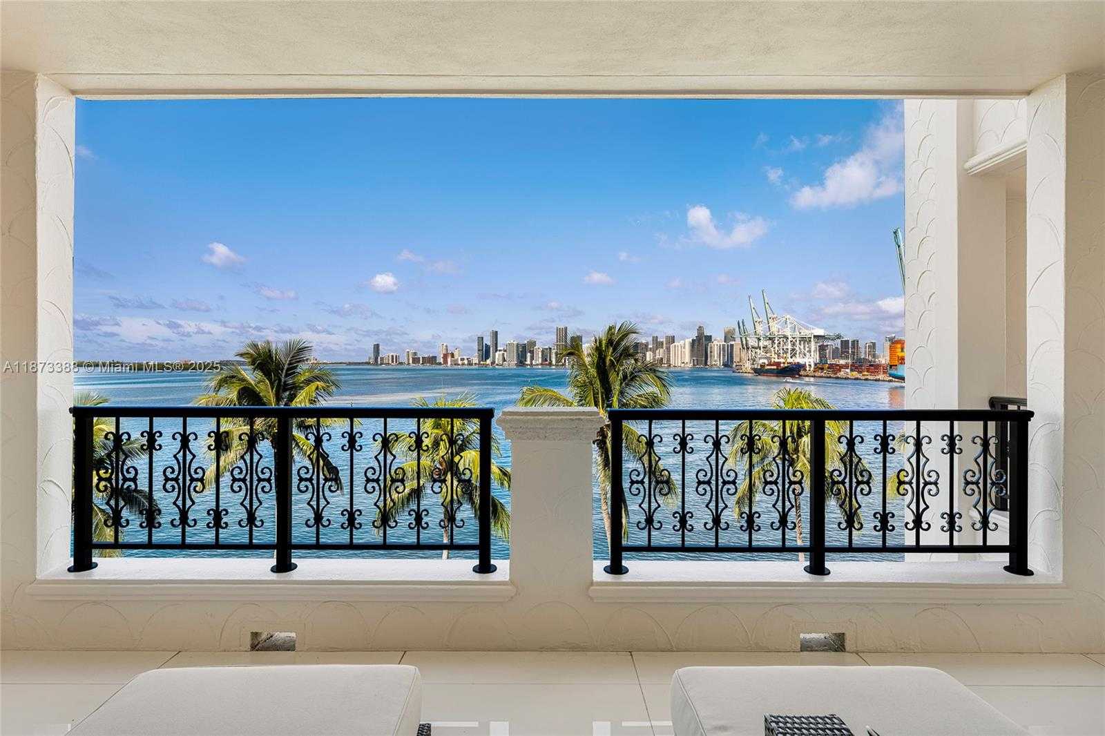 Small Image of 5344 FISHER ISLAND DR #5344, Miami Number 7