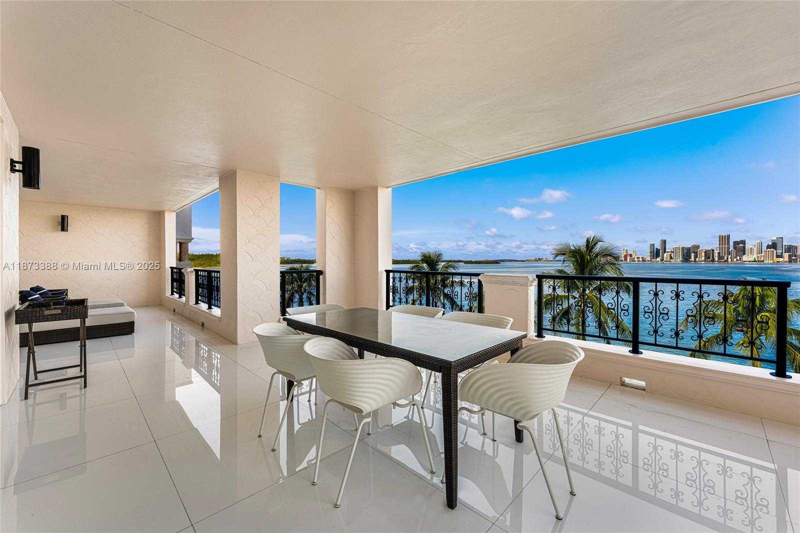 Small Image of 5344 FISHER ISLAND DR #5344, Miami Number 8