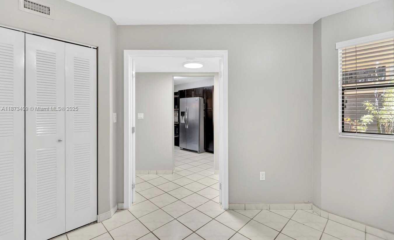 Small Image of 15525 MIAMI LAKEWAY N #106-8, Miami Lakes Number 12