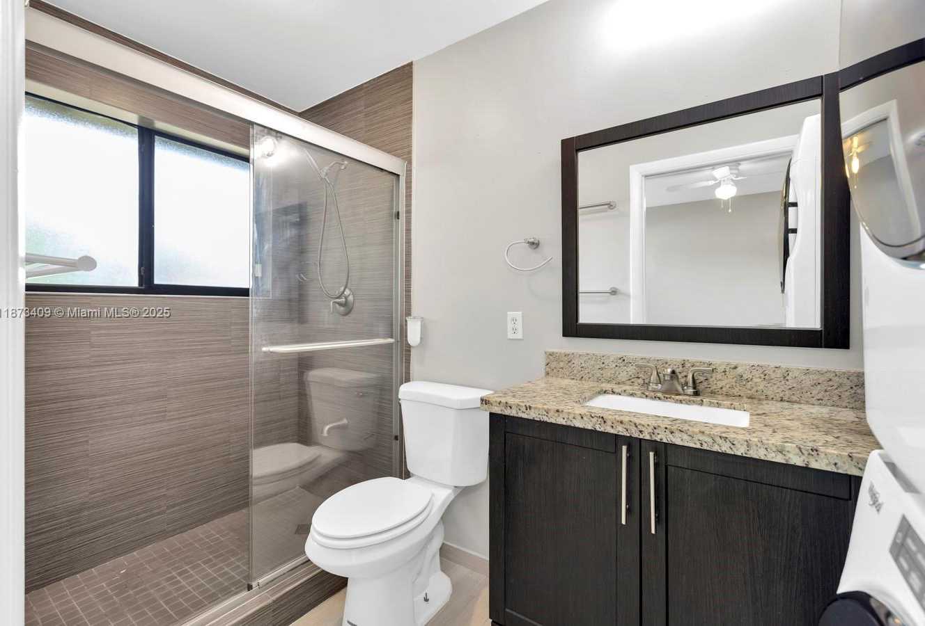 Small Image of 15525 MIAMI LAKEWAY N #106-8, Miami Lakes Number 18