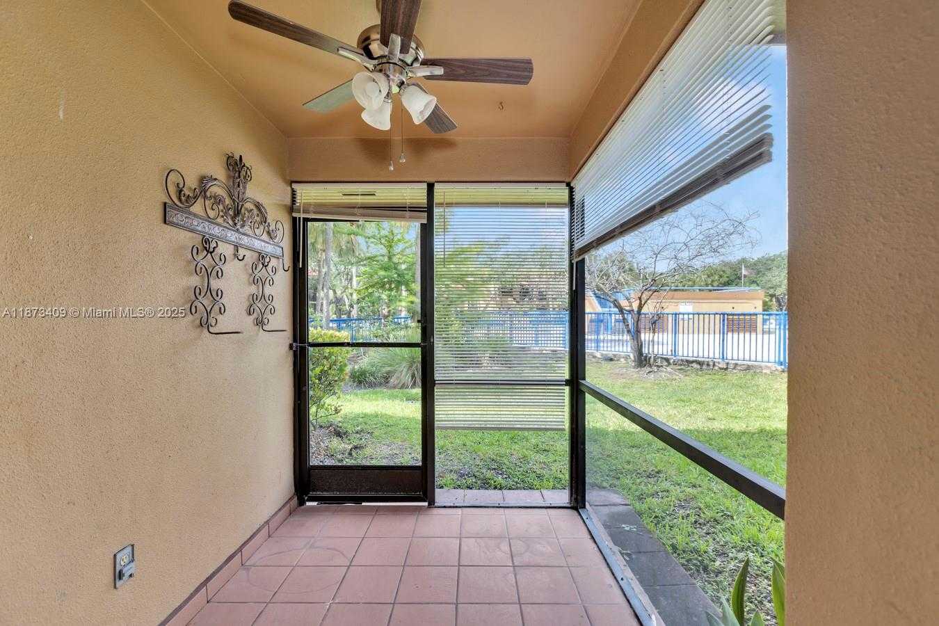 Small Image of 15525 MIAMI LAKEWAY N #106-8, Miami Lakes Number 21