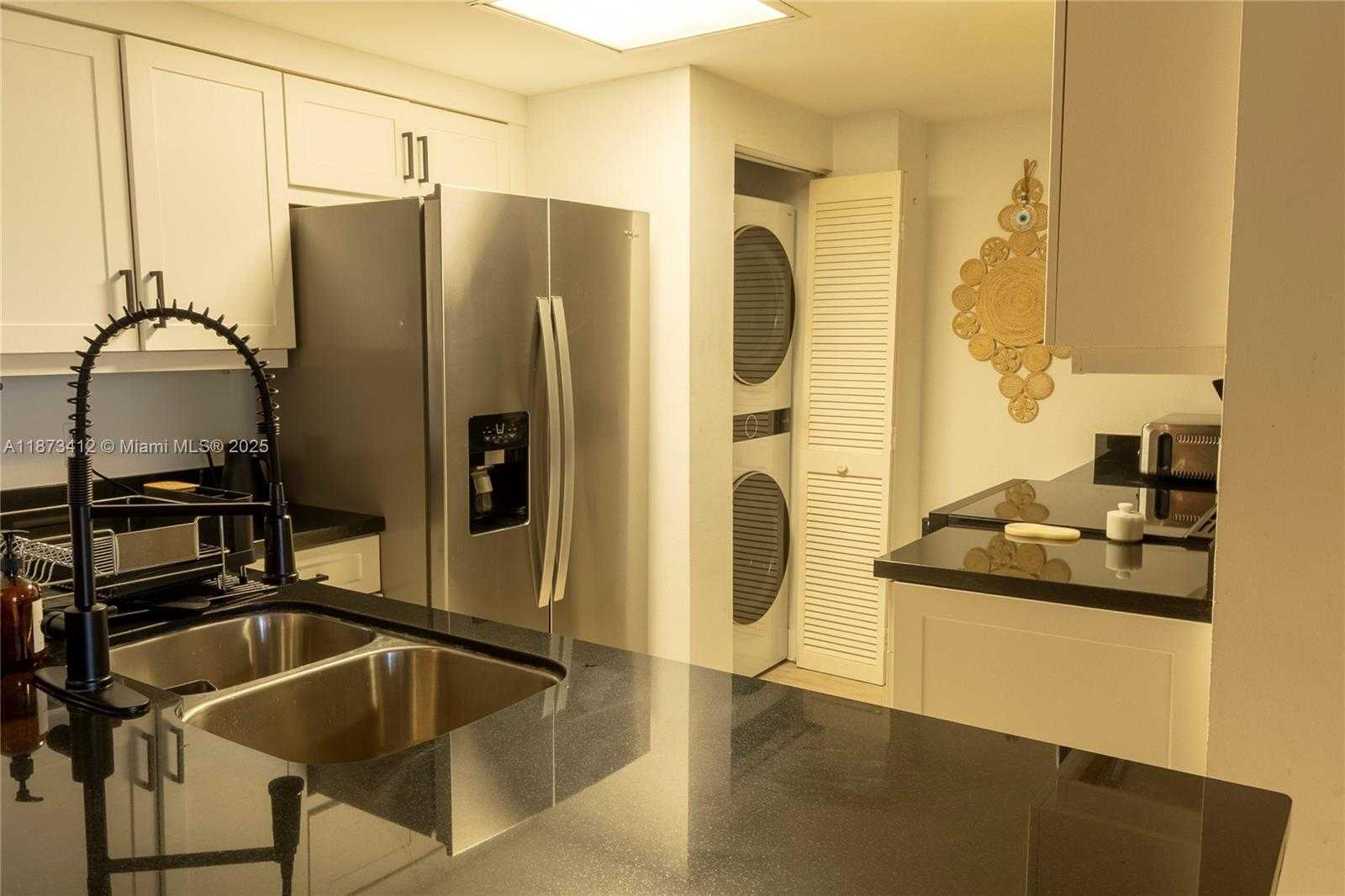 Small Image of 701 BRICKELL KEY BLVD #1106, Miami Number 10