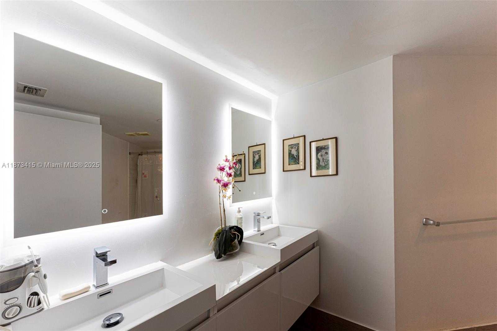 Small Image of 3640 YACHT CLUB DR #305, Aventura Number 18