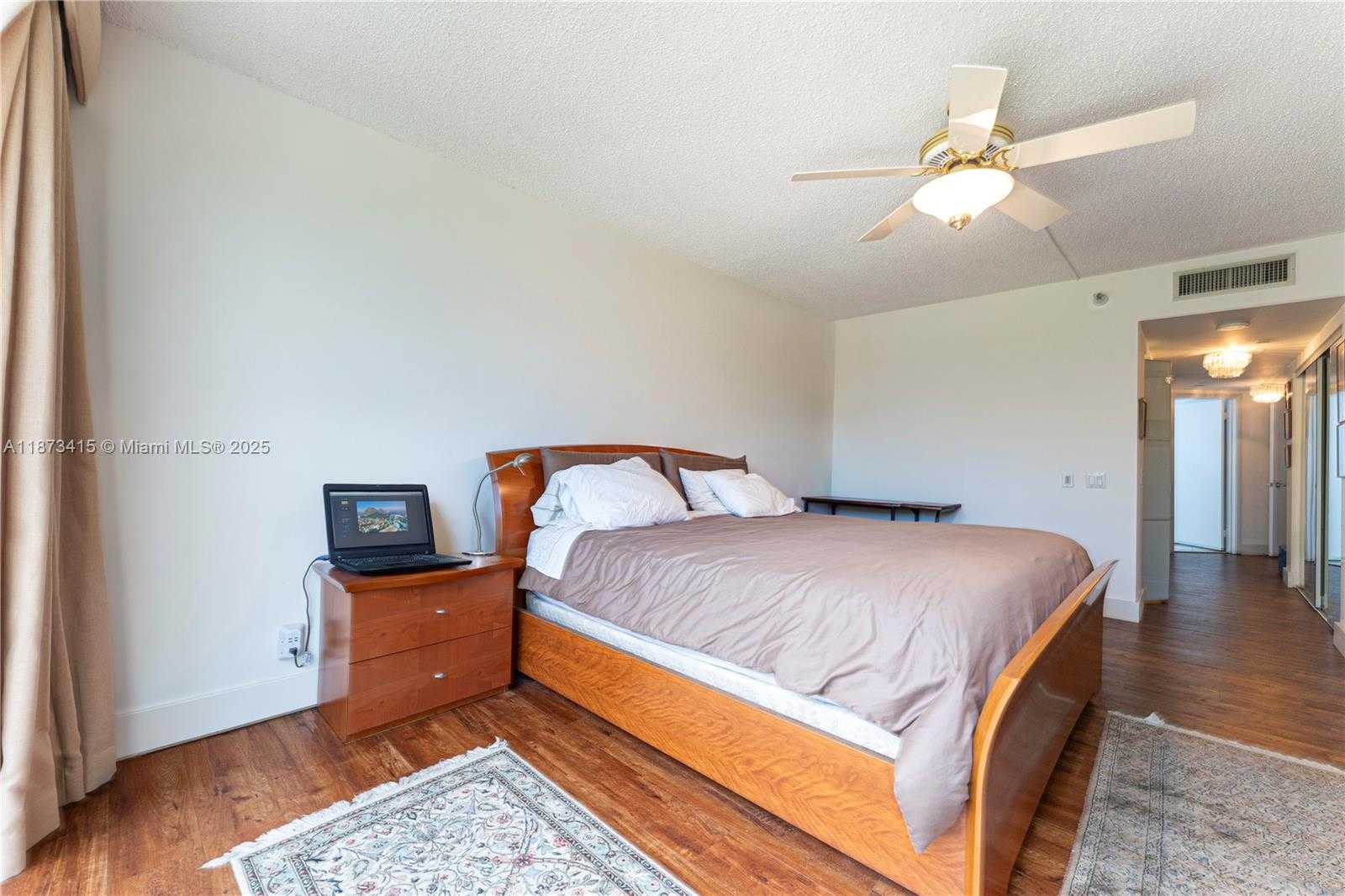 Small Image of 3640 YACHT CLUB DR #305, Aventura Number 27