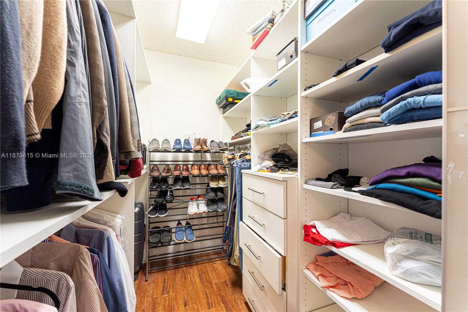 Small Image of 3640 YACHT CLUB DR #305, Aventura Number 31