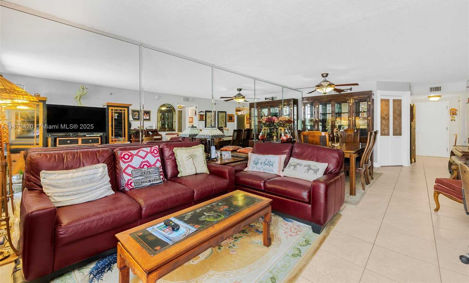 Small Image of 2401 COLLINS AVE #404, Miami Beach Number 17