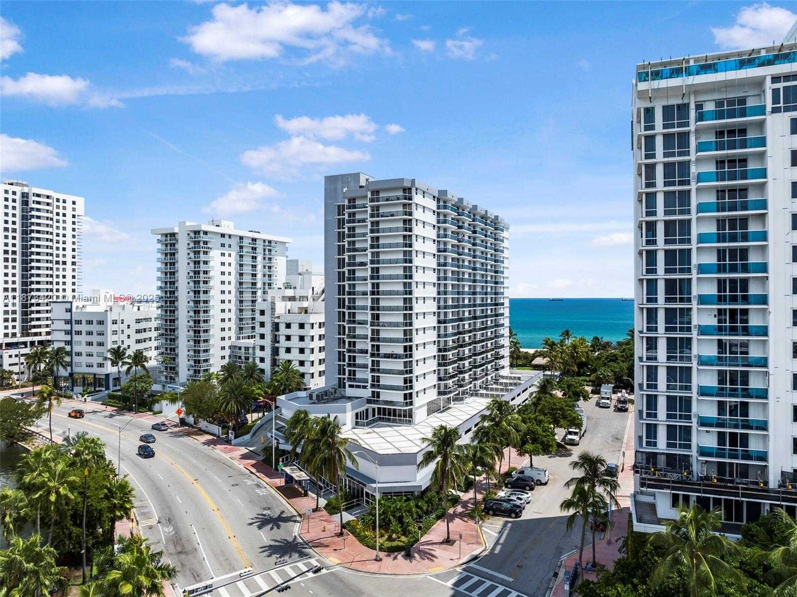 Small Image of 2401 COLLINS AVE #404, Miami Beach Number 37