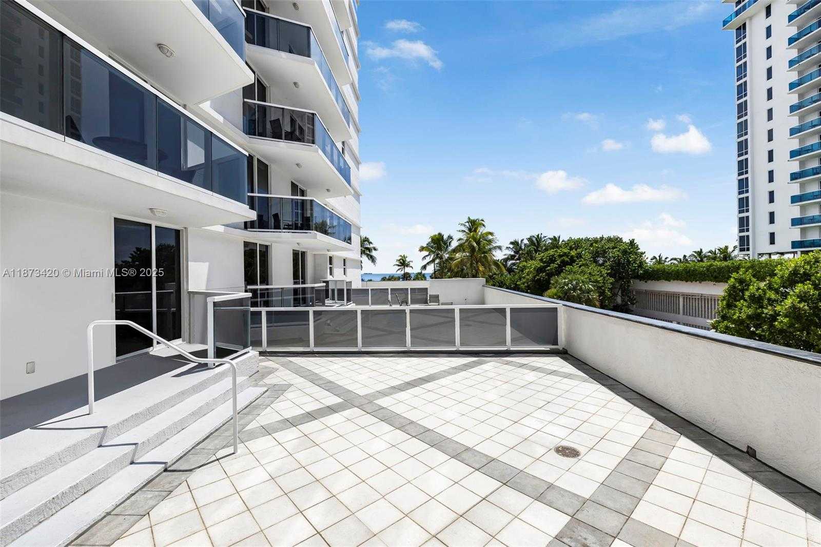 Small Image of 2401 COLLINS AVE #404, Miami Beach Number 40