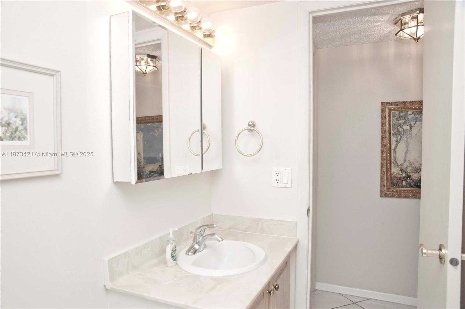 Small Image of 2201 SOUTH OCEAN DR #1606, Hollywood Number 18