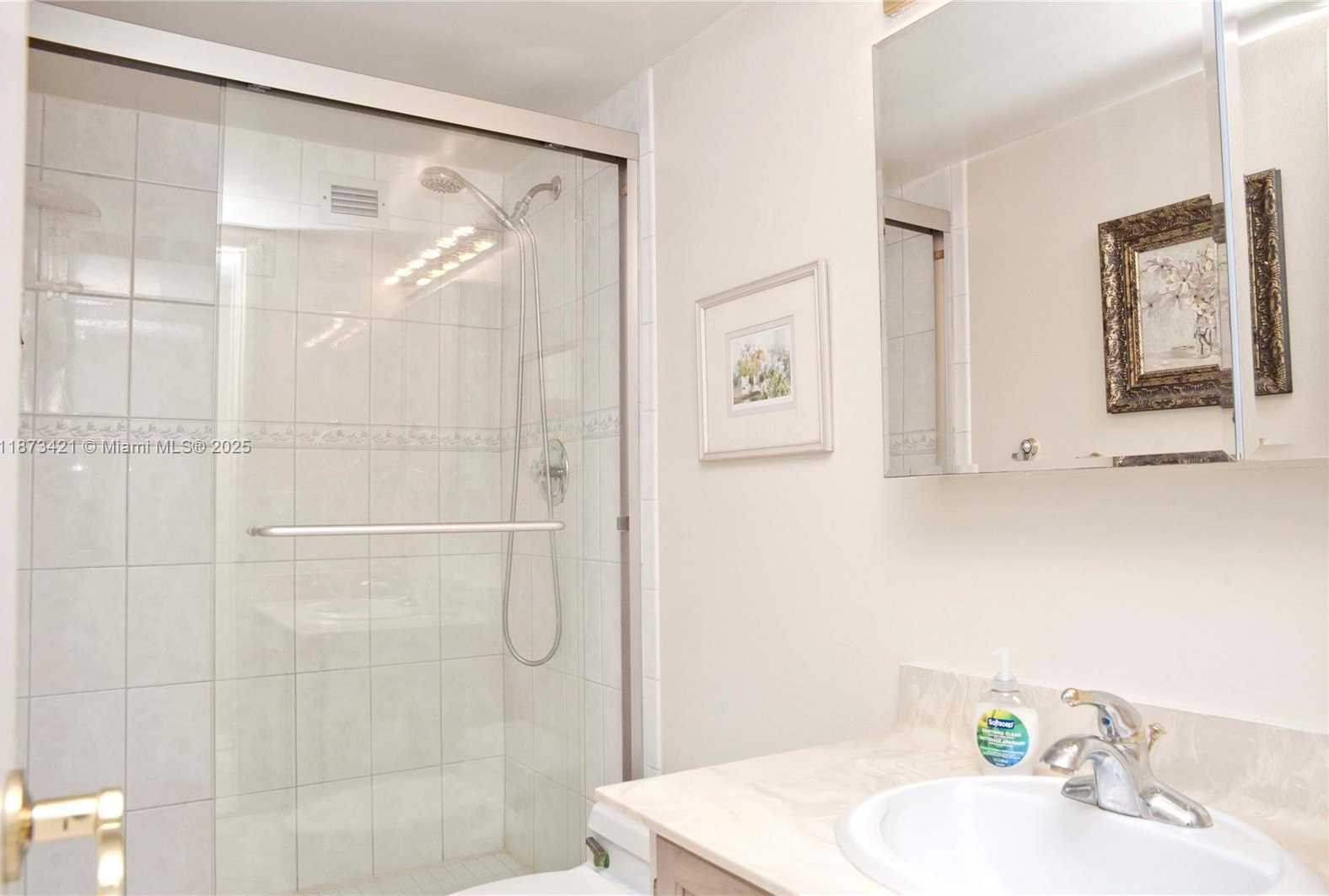 Small Image of 2201 SOUTH OCEAN DR #1606, Hollywood Number 5