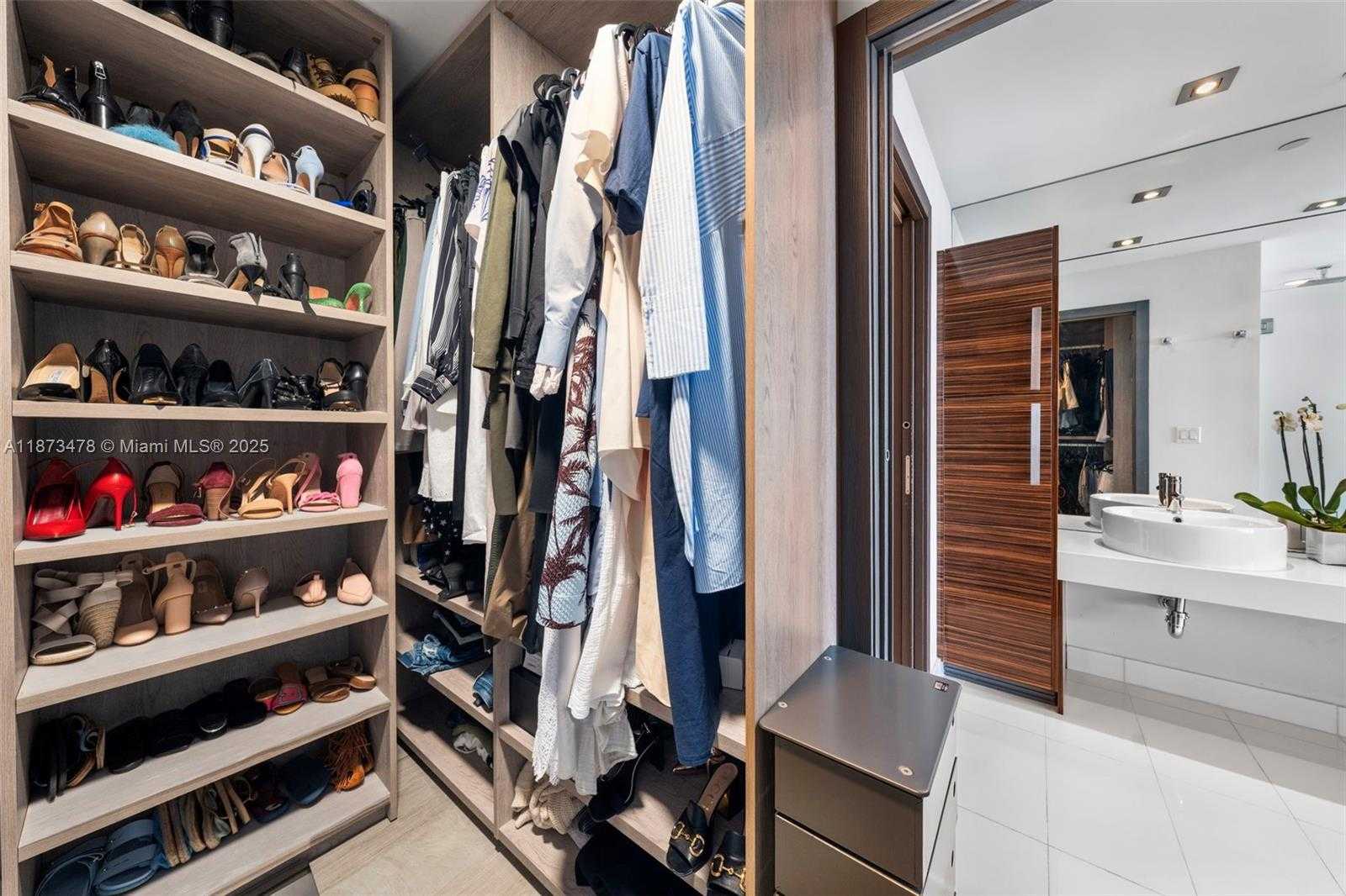 Small Image of 2020 NORTH BAYSHORE DR #3106, Miami Number 12