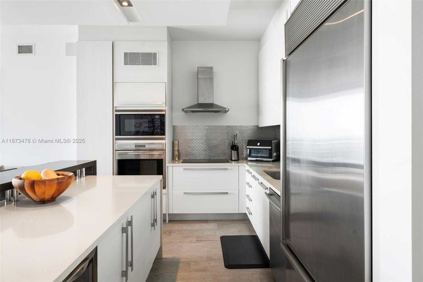 Small Image of 2020 NORTH BAYSHORE DR #3106, Miami Number 5