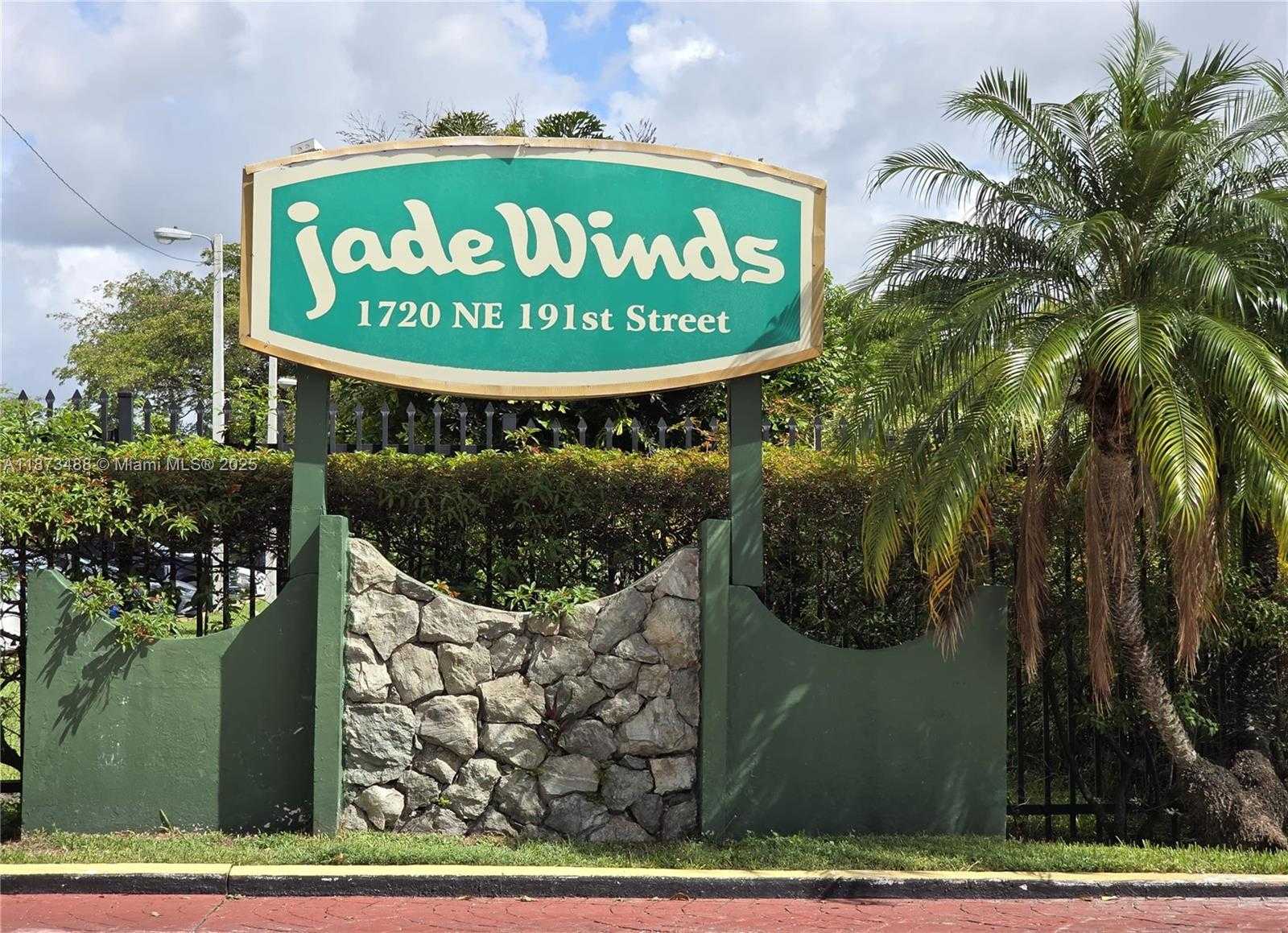 Small Image of 1750 NE 191st St, Miami, FL 33179, USA Number 23