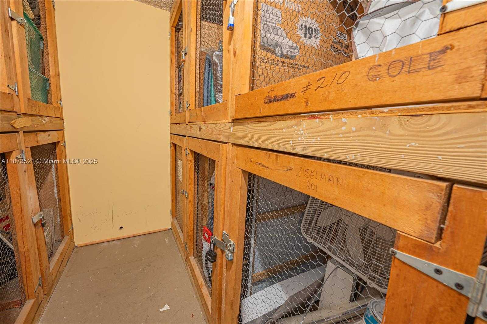 Small Image of 2761 TAFT ST #204, Hollywood Number 27
