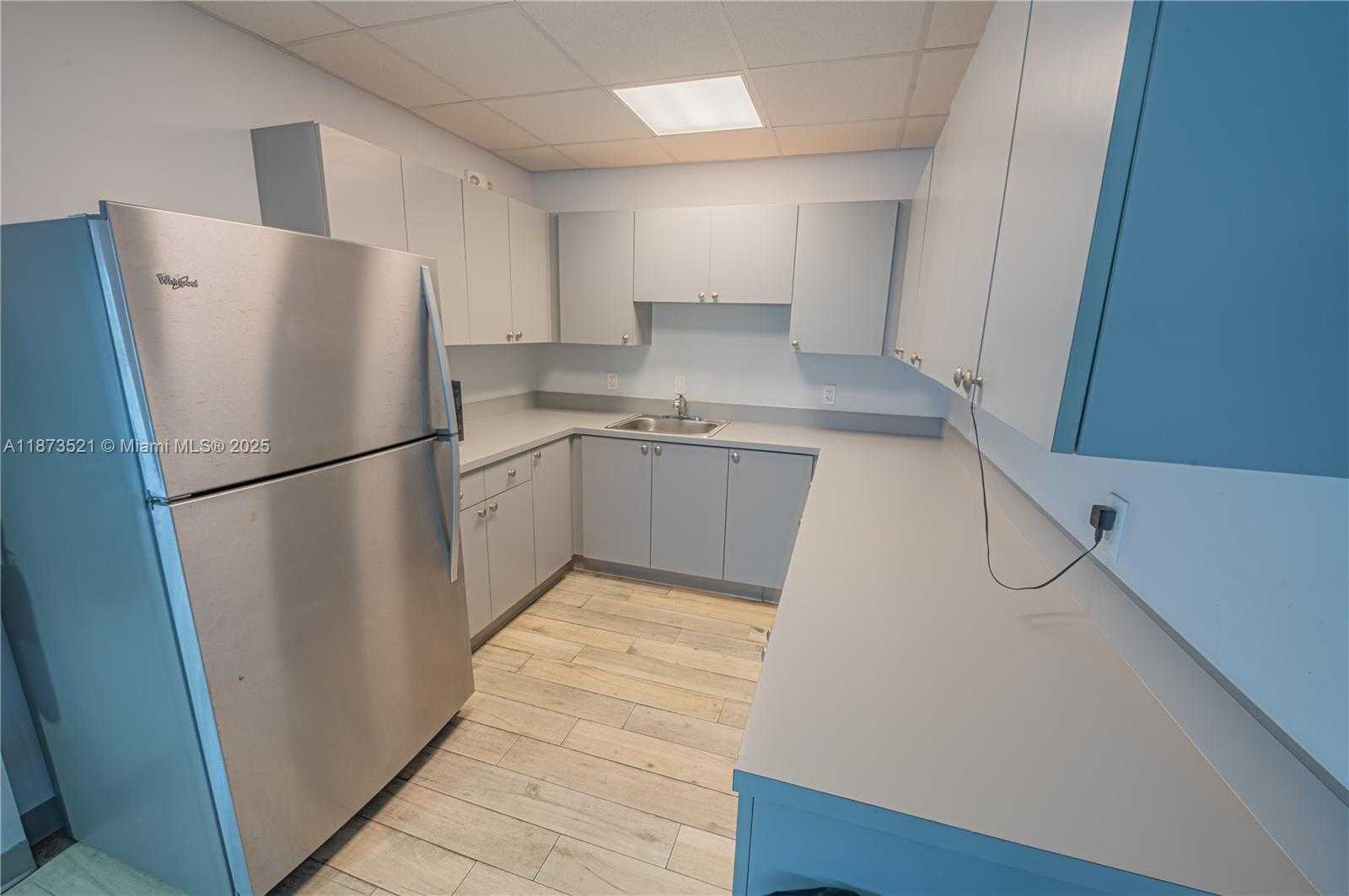Small Image of 2761 TAFT ST #204, Hollywood Number 35