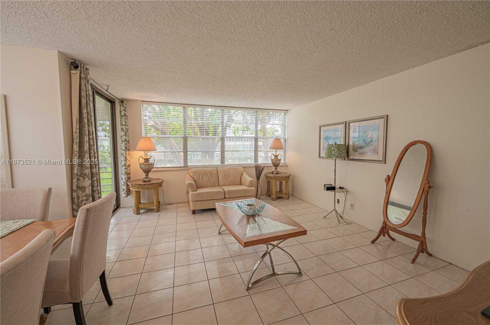 Small Image of 2761 TAFT ST #204, Hollywood Number 4