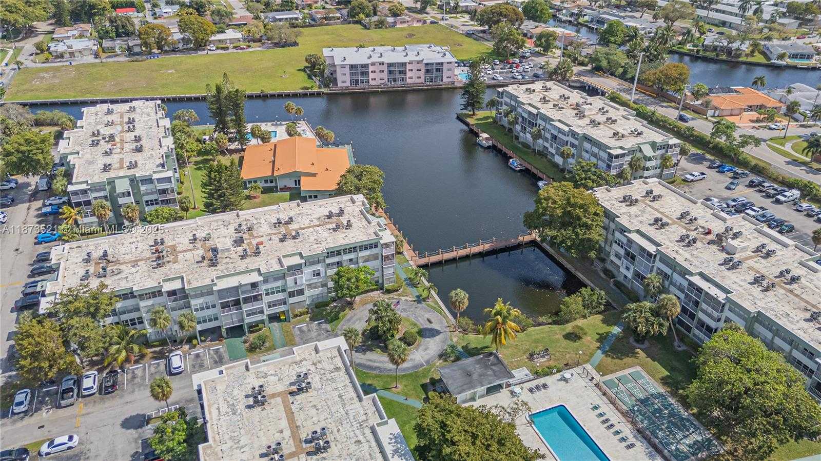 Small Image of 2761 TAFT ST #204, Hollywood Number 40