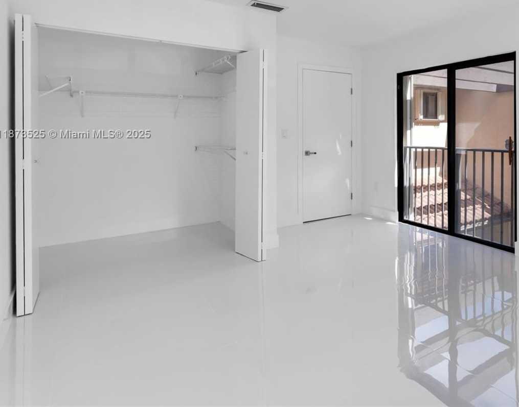 Small Image of 9962 COSTA DEL SOL BLVD #D-88, Doral Number 21