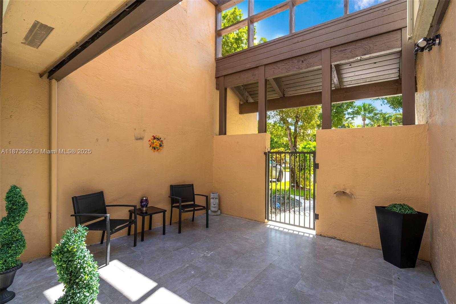 Small Image of 9962 COSTA DEL SOL BLVD #D-88, Doral Number 3