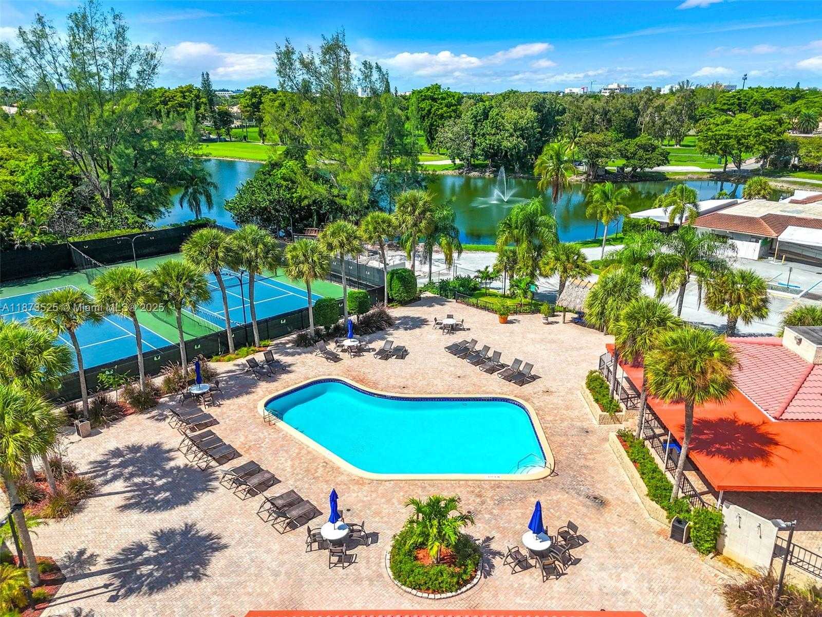 Small Image of 9962 COSTA DEL SOL BLVD #D-88, Doral Number 37