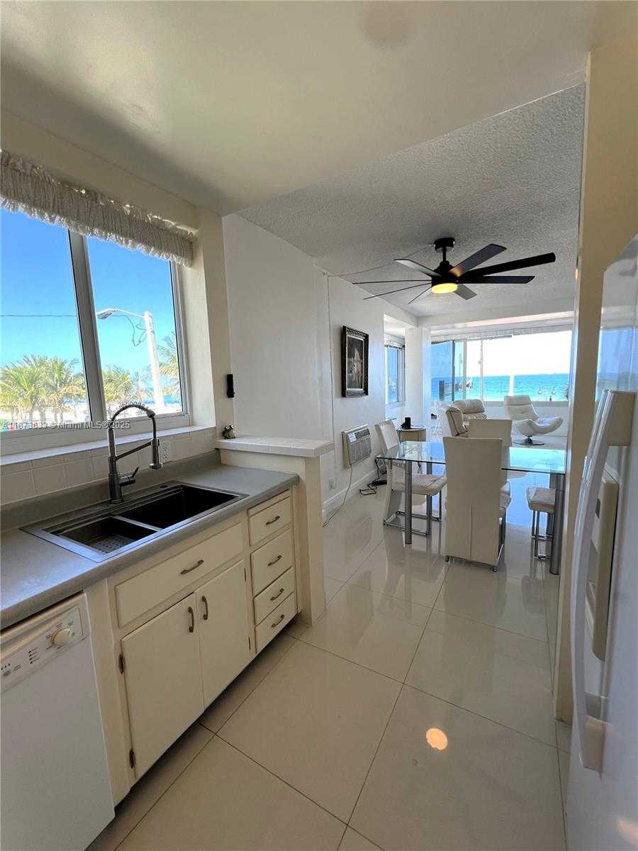 Small Image of 345 S Fort Lauderdale Beach Blvd, Fort Lauderdale, FL 33316, USA Number 18