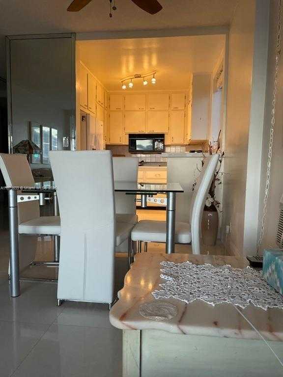 Small Image of 345 S Fort Lauderdale Beach Blvd, Fort Lauderdale, FL 33316, USA Number 19