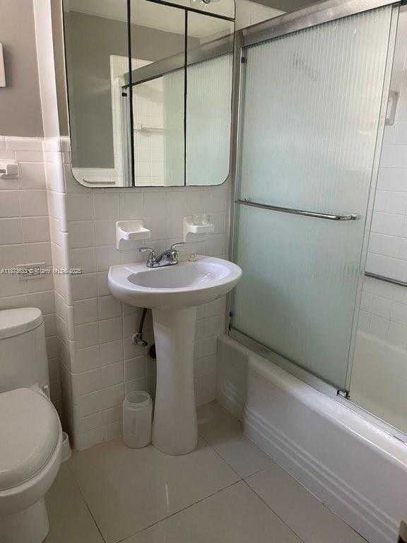 Small Image of 345 S Fort Lauderdale Beach Blvd, Fort Lauderdale, FL 33316, USA Number 25