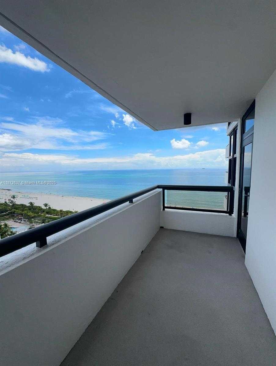 Small Image of 2555 COLLINS AVE #1800, Miami Beach Number 13