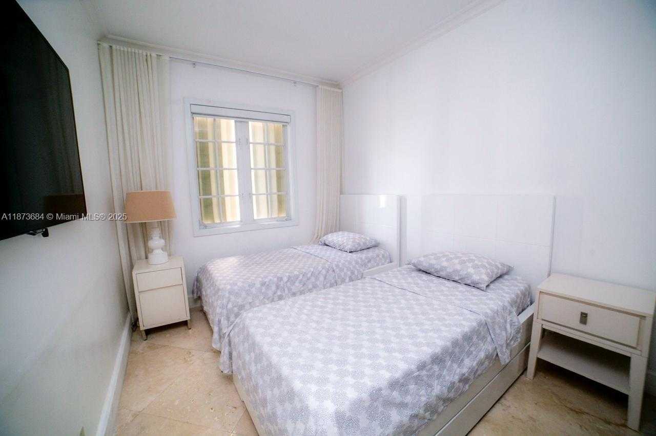Small Image of 19227 FISHER ISLAND DR #19227, Miami Beach Number 18
